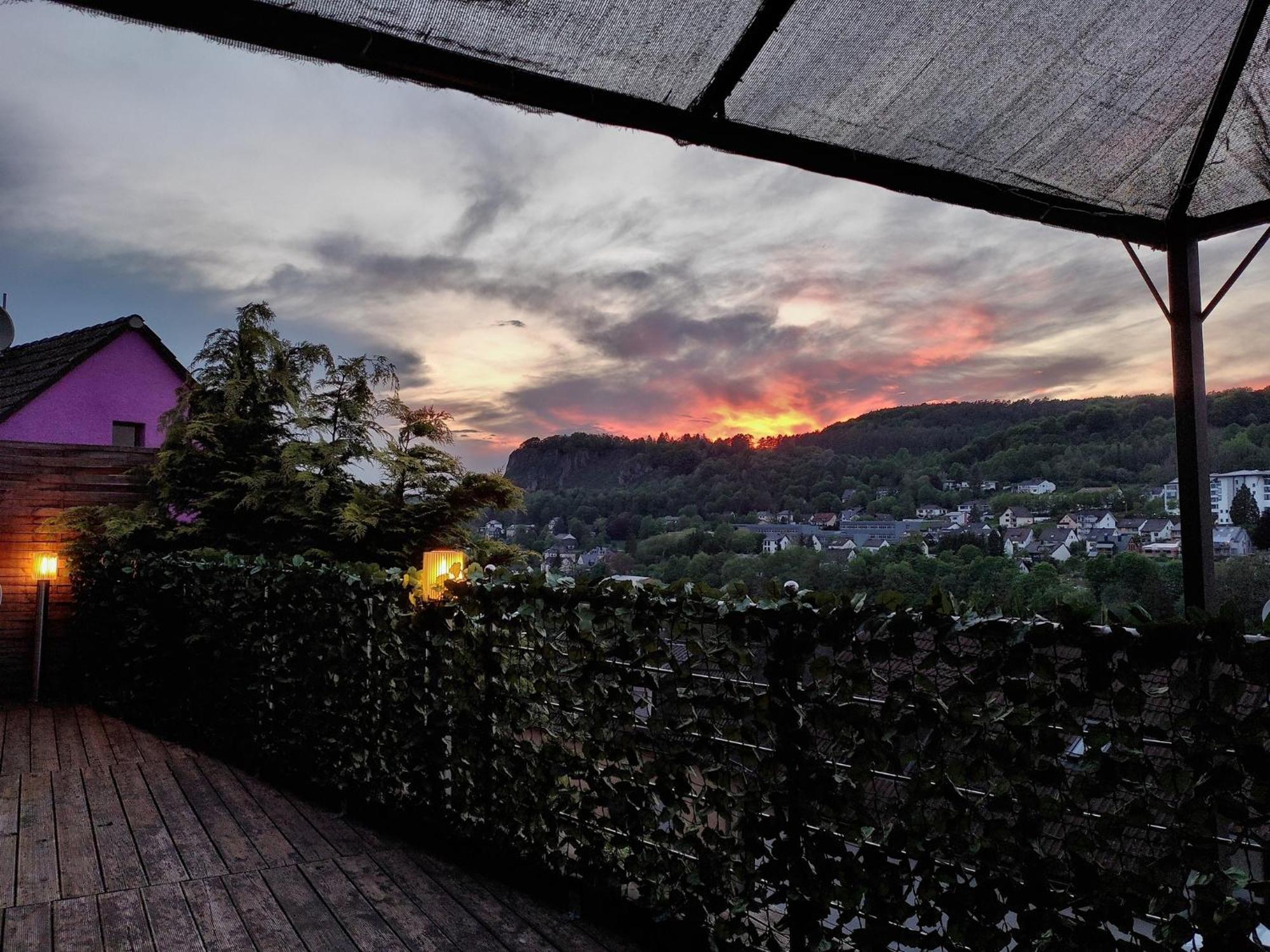 Ferienhaus Panorama Gerolstein Mit Garten, Grill & Terrasse Екстериор снимка